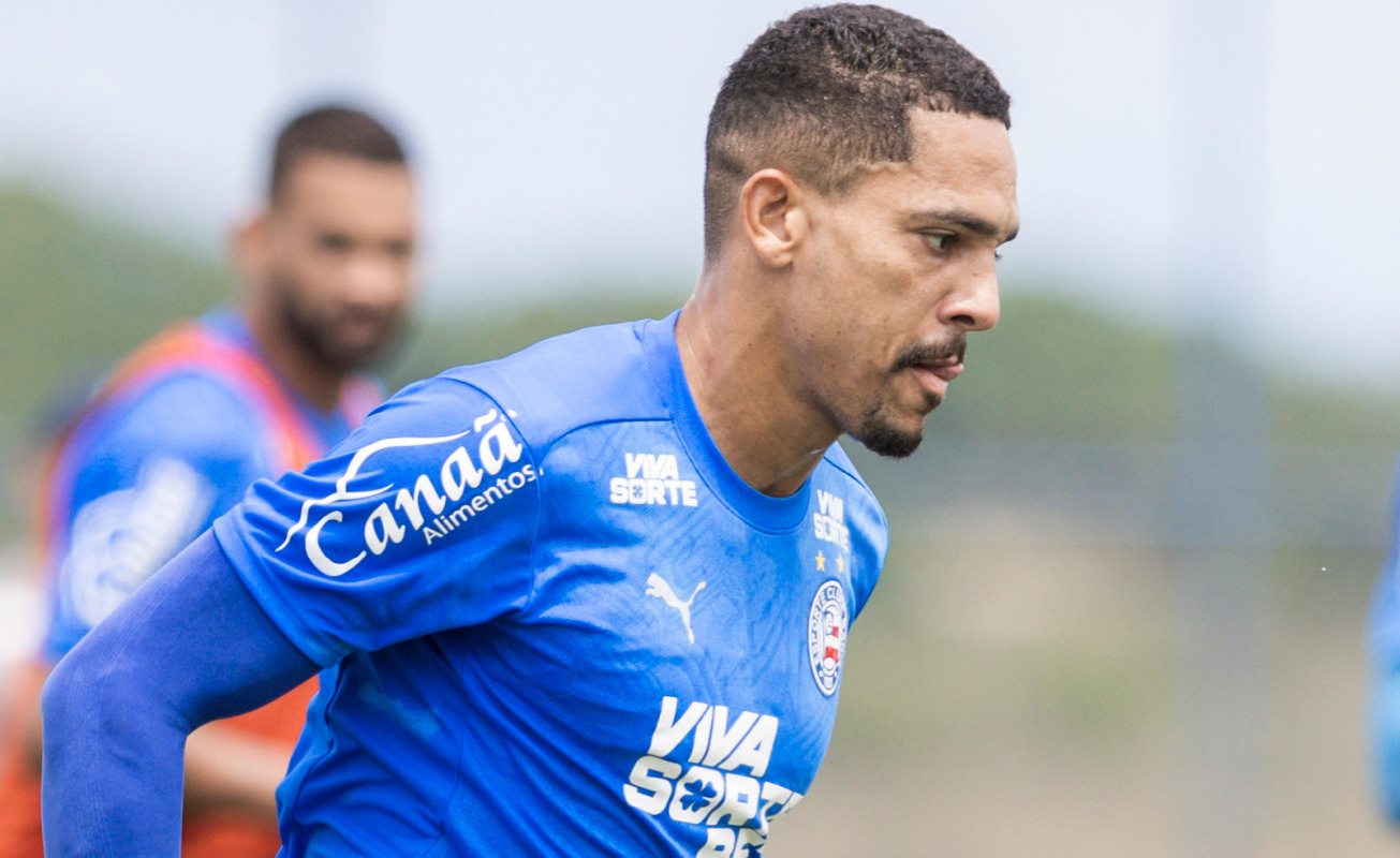gilberto em treino do bahia