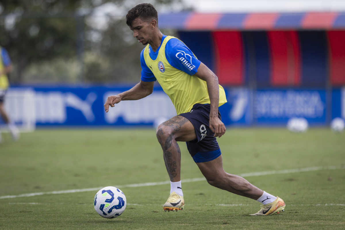 kauã davi em treino do Bahia