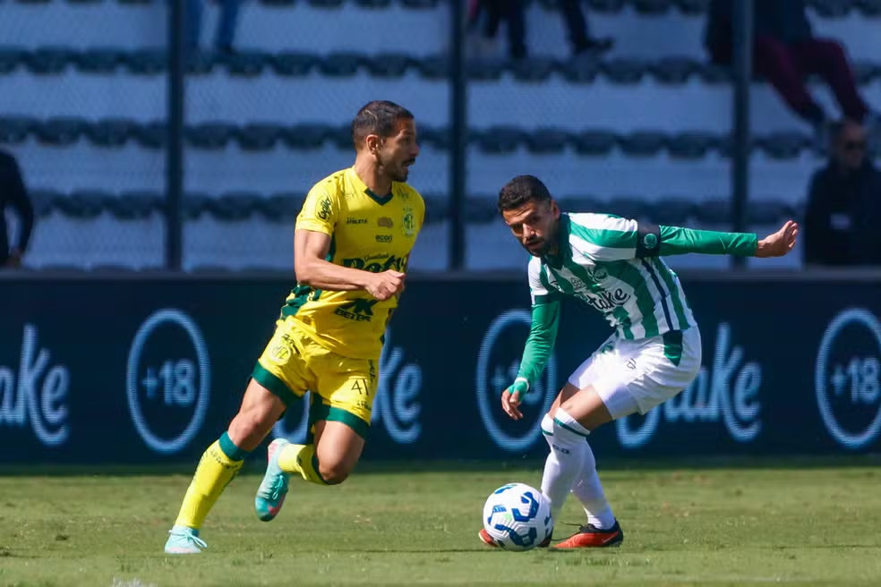 yago, ex-bahia, no mirassol