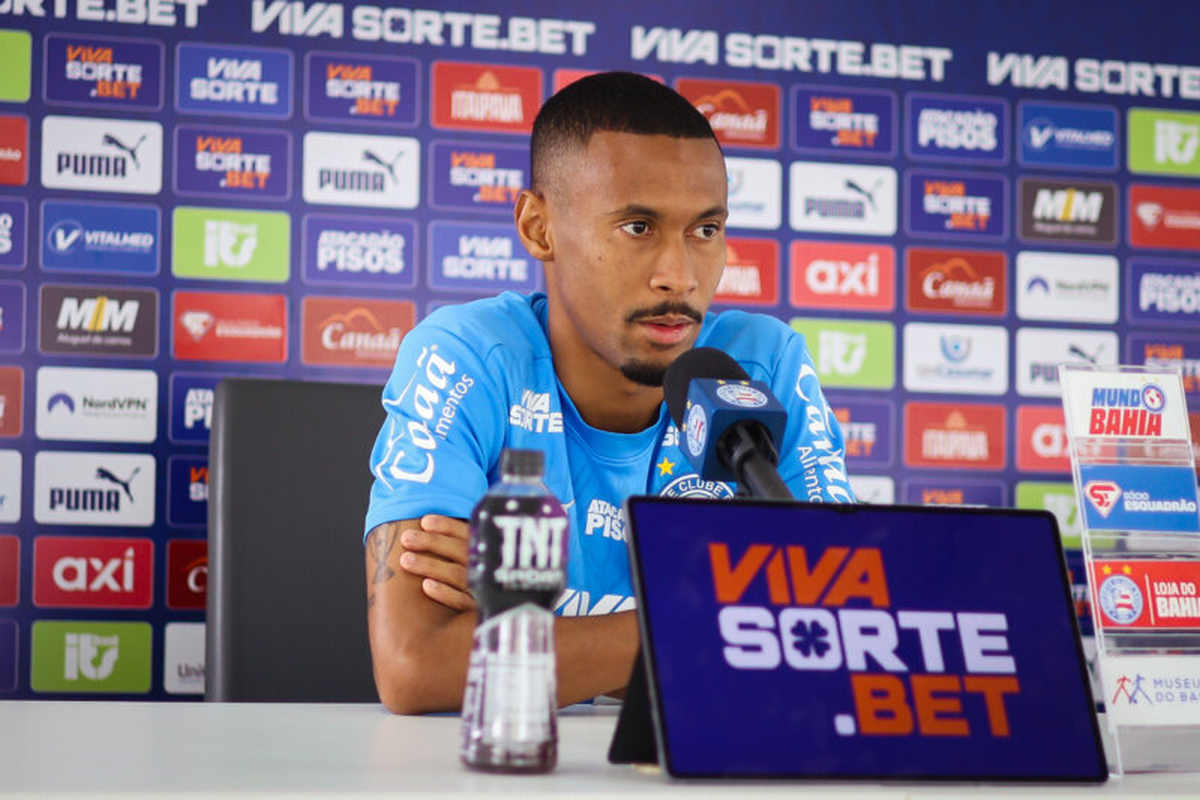 ademir em coletiva do bahia