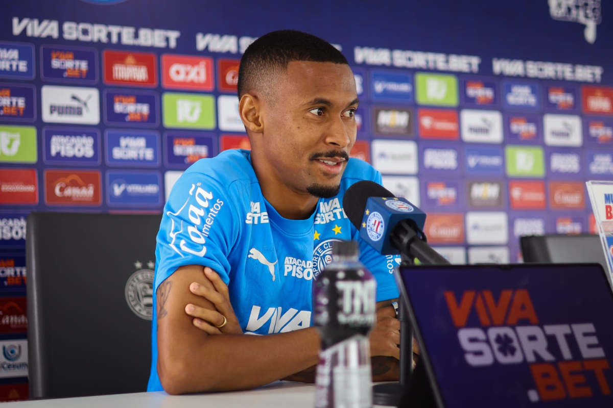 ademir em coletiva do bahia