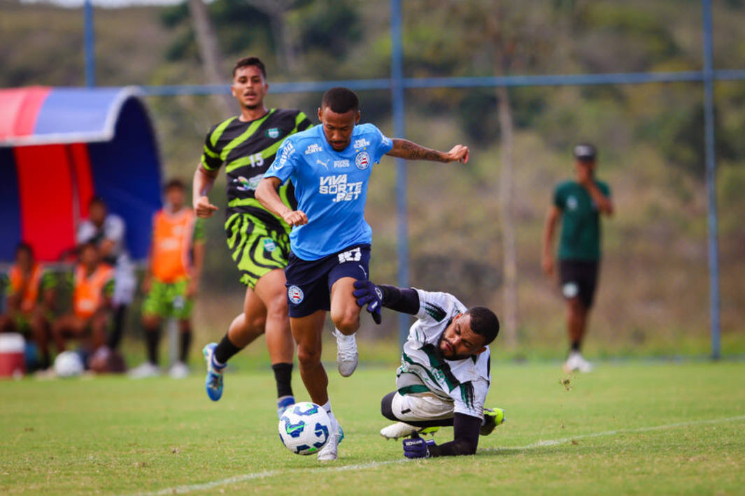 ademir em gol do bahia no ct