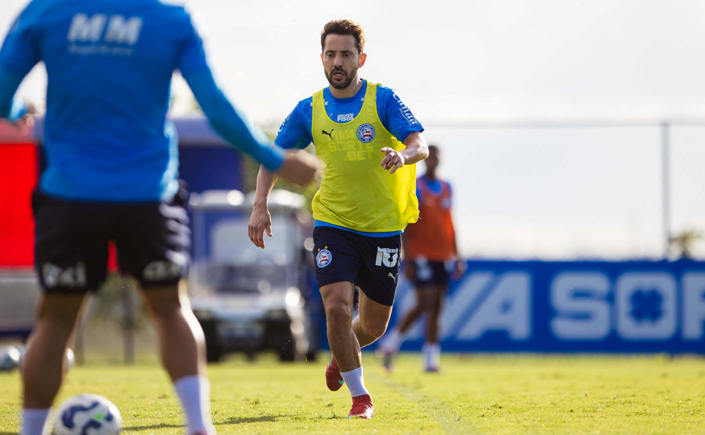 everton ribeiro em treino do bahia