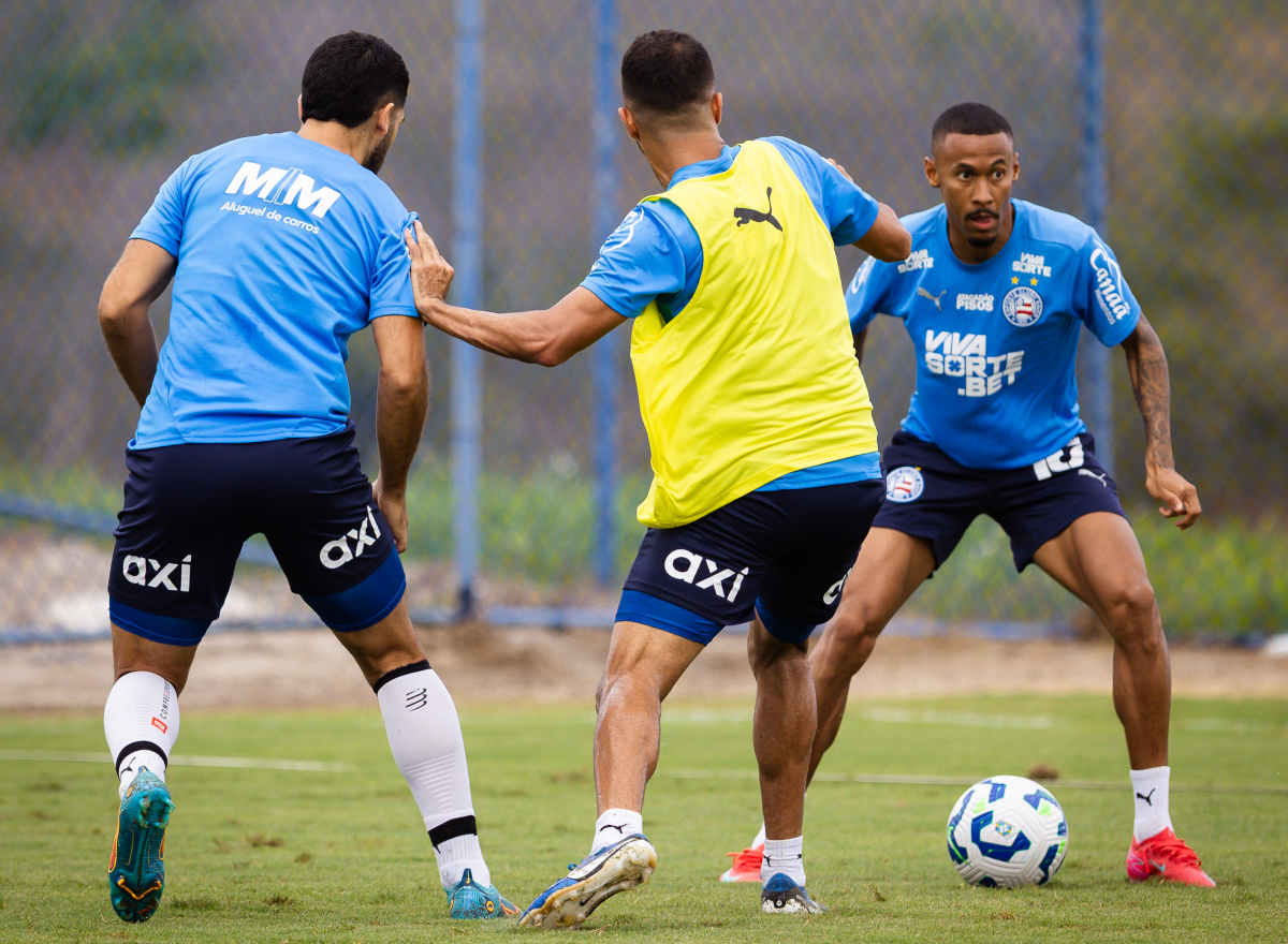 treino do bahia com ademir