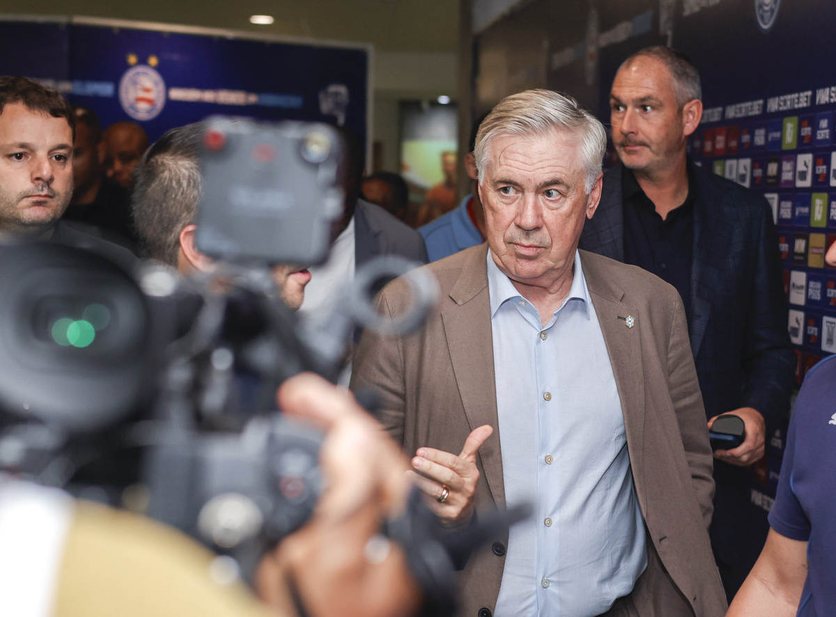 ancelotti em jogo do bahia antes da convocação