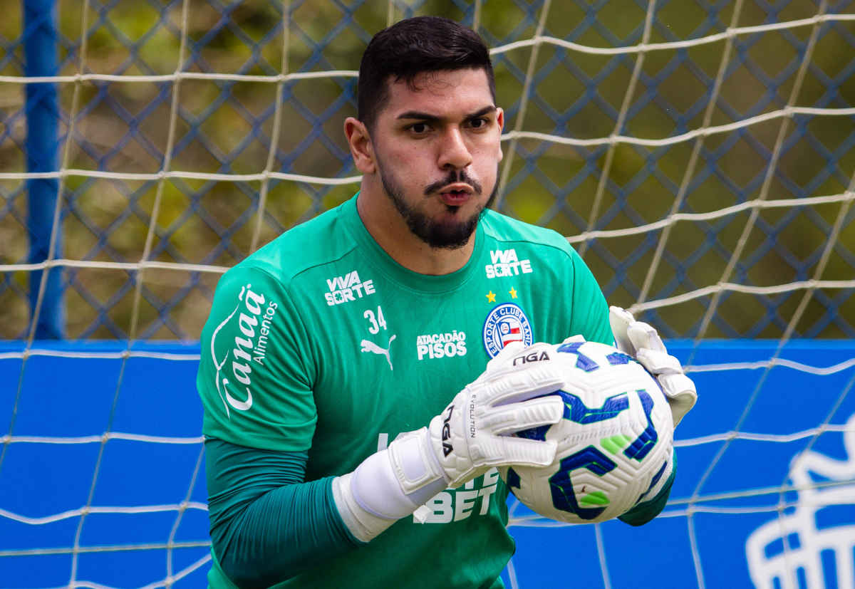 joão paulo em treino do bahia