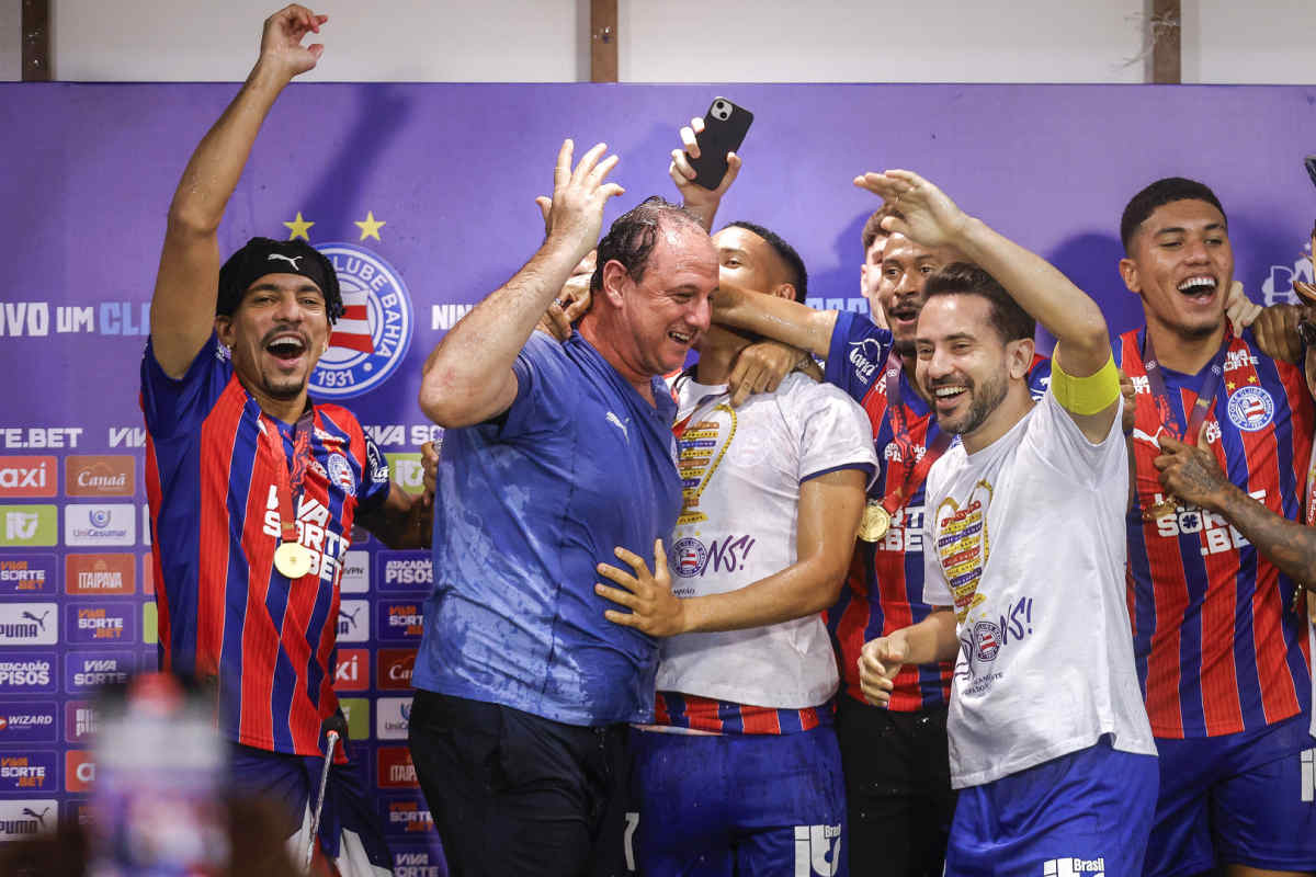 ceni em coletiva de campeão pelo bahia