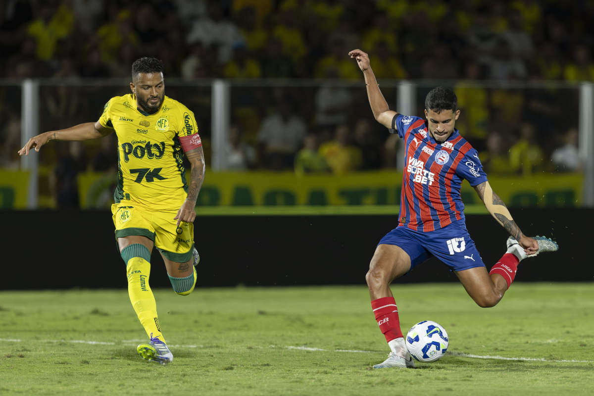 rodrigo nestor em jogo contra o mirassol