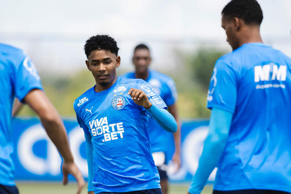 vitinho em treino do bahia