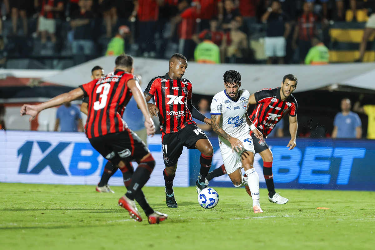 cauly em vitória x bahia