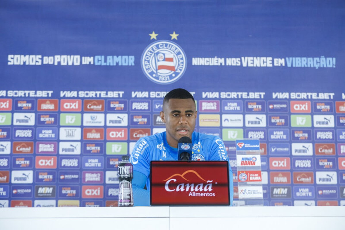 erick em coletiva no bahia