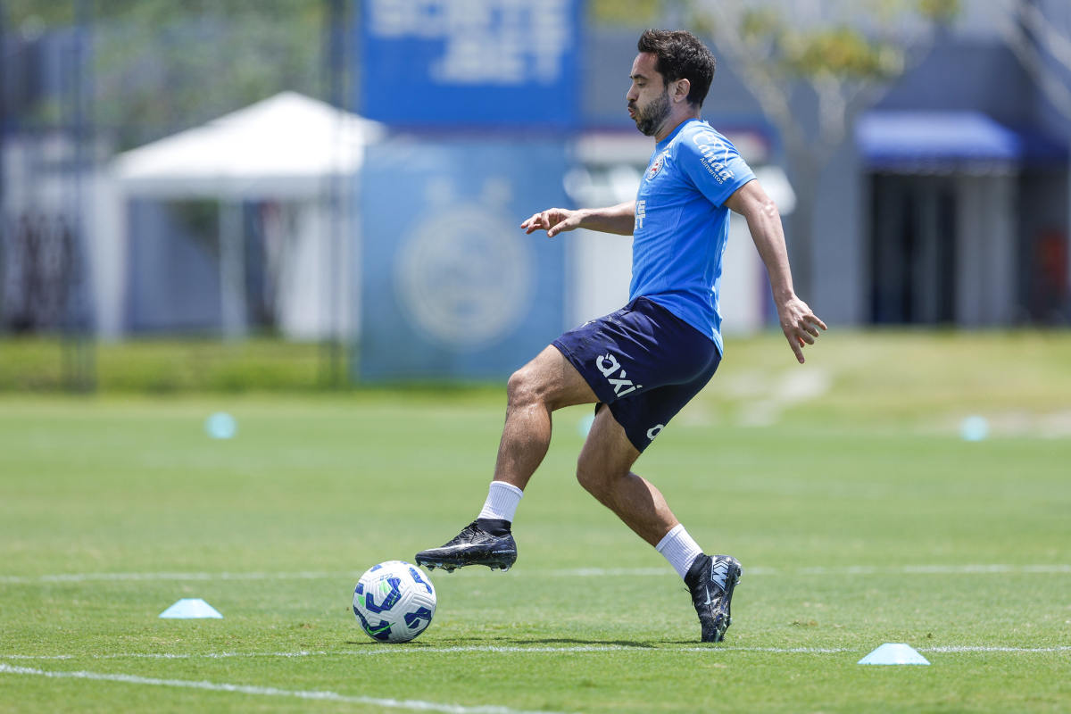 everton ribeiro em treino do bahia