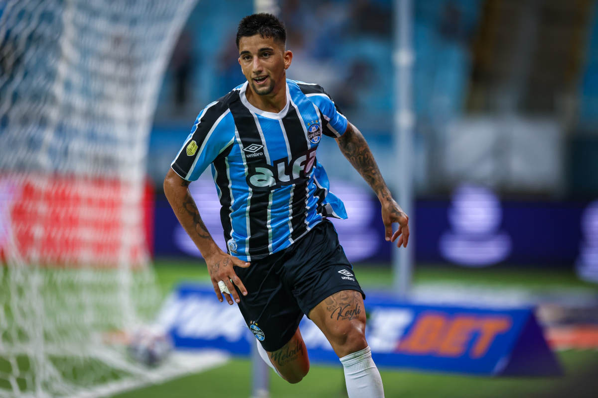 cristian olivera, atacante do grêmio, alvo do bahia