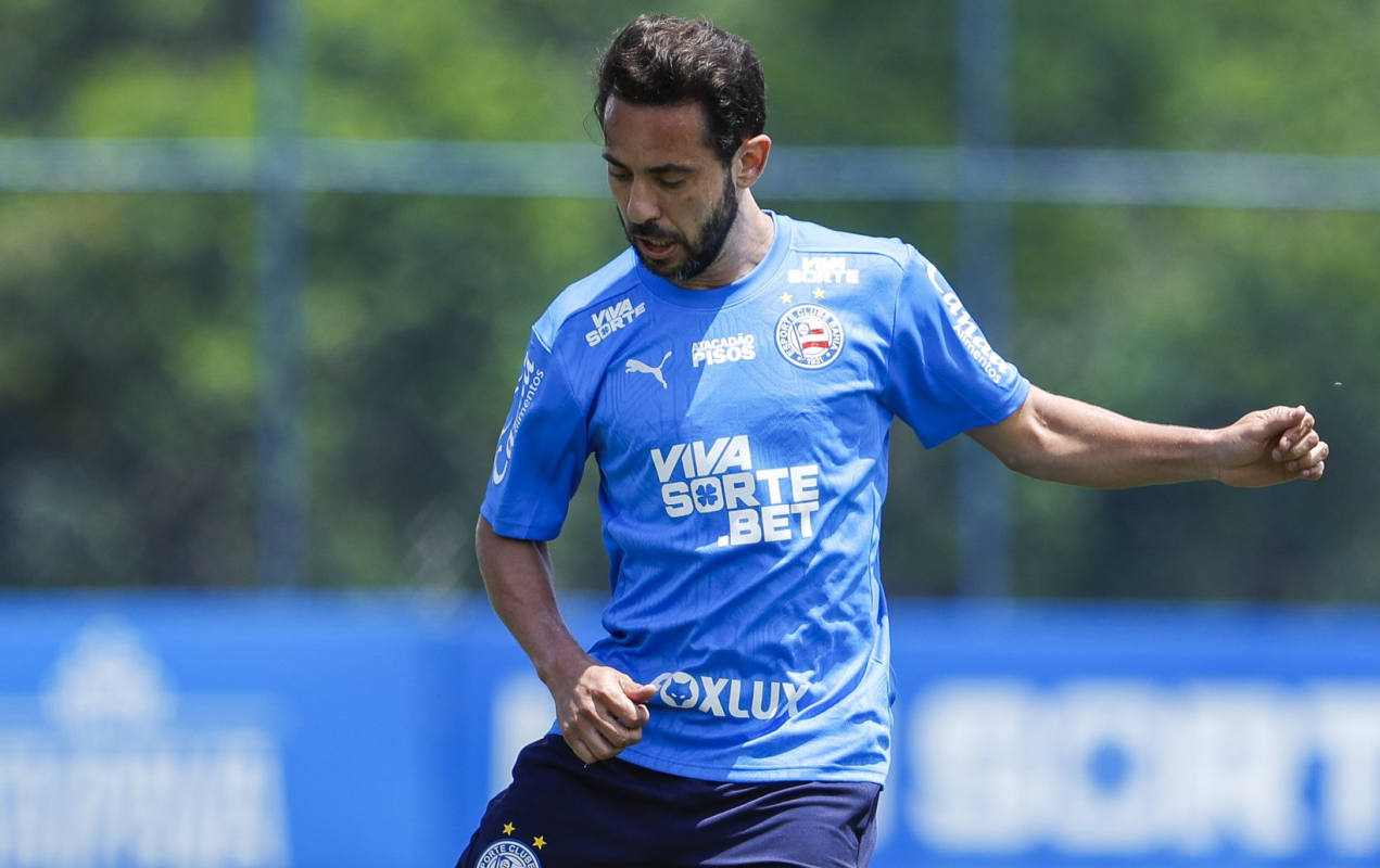 everton ribeiro em treino do bahia