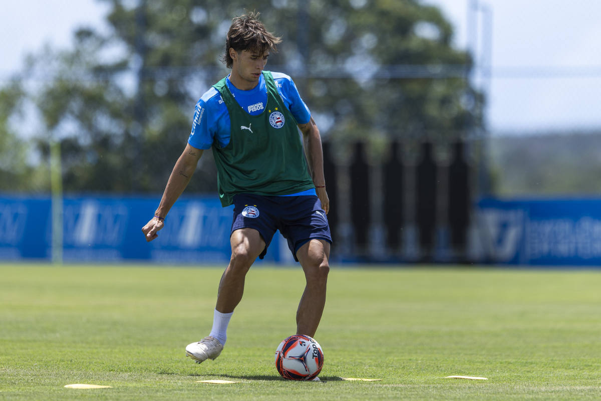roman gomez em treino do bahia