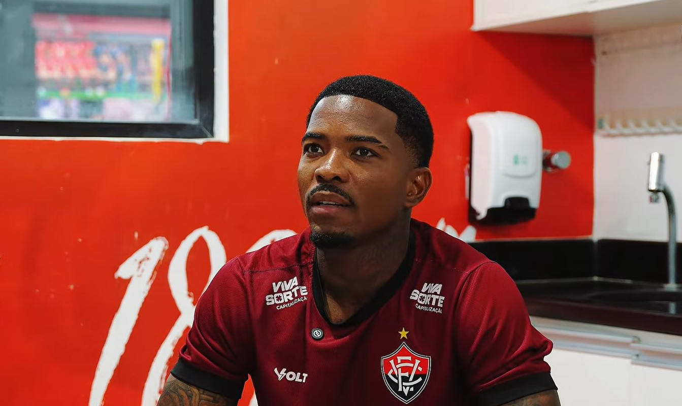 cacá, reforço do vitória, estreia contra o bahia