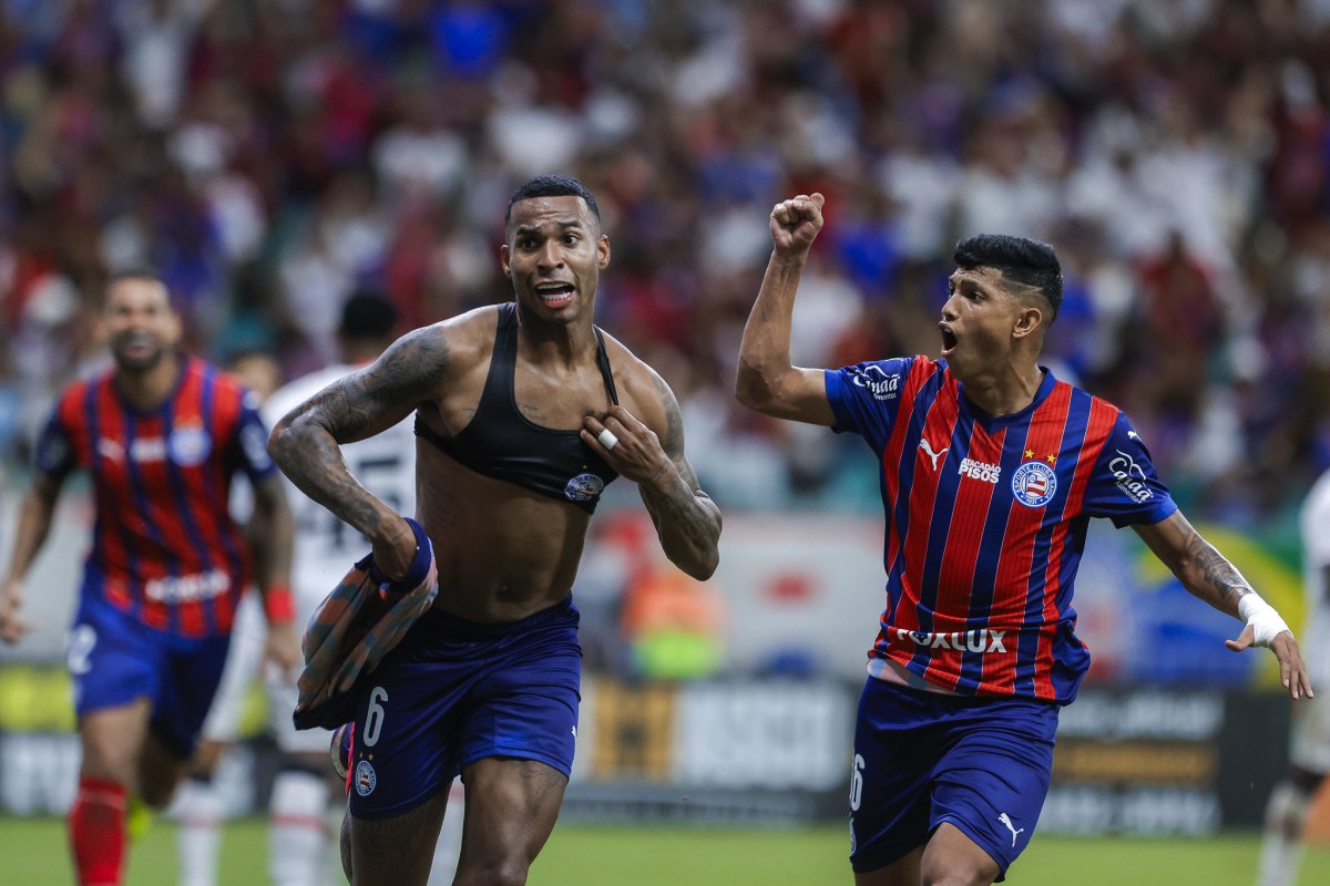 jean lucas comemora gol do bahia