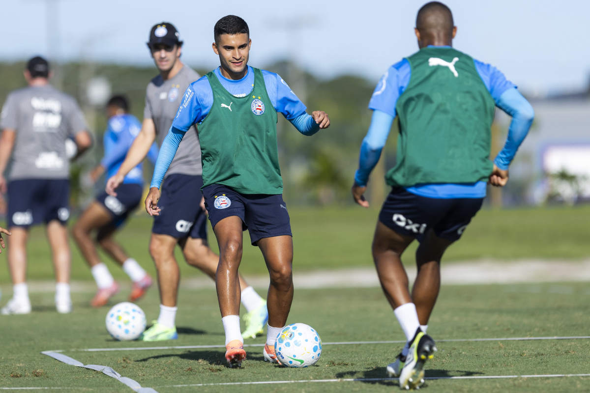 rodrigo nestor em treino do bahia