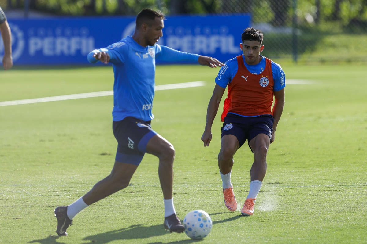 treino do bahia no ct com david duarte e sanabria