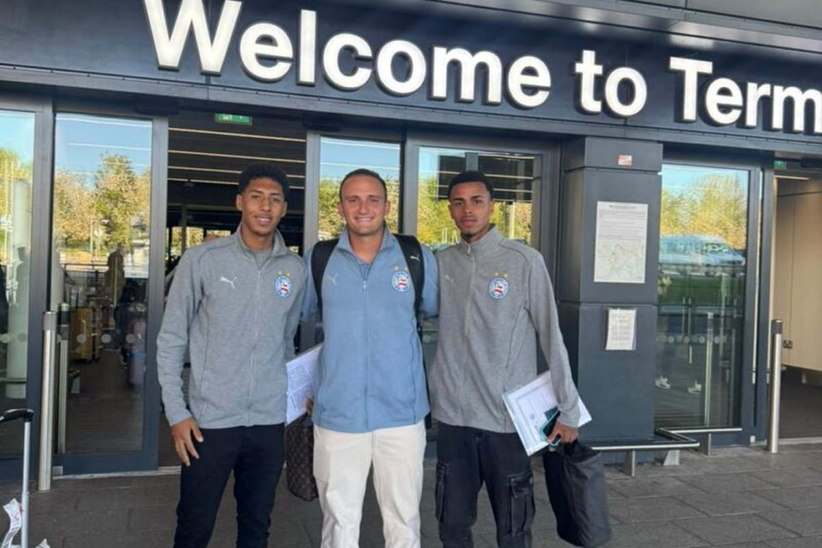 jonathan marinho e ruan victor, base do bahia, em ct do manchester city