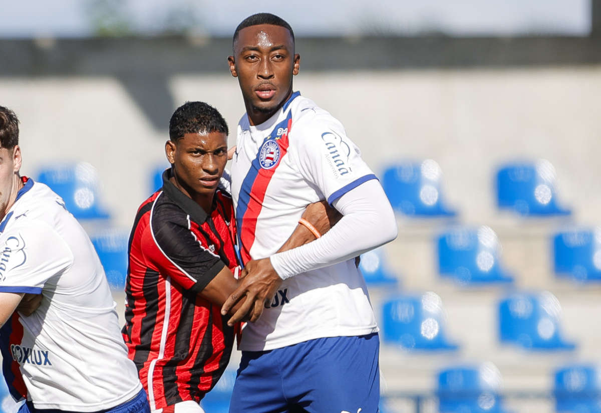 luiz gustavo em bahia x vitória pelo sub-20