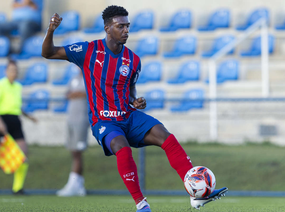 roger em jogo do bahia sub-20