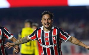 artur, ex-bahia, no são paulo