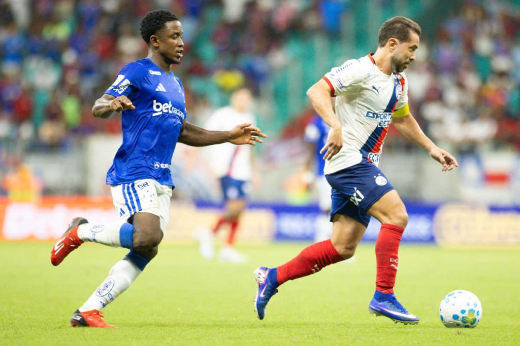 everton ribeiro em bahia x cruzeiro
