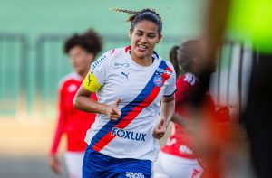 cassia comemora gol do bahia feminino
