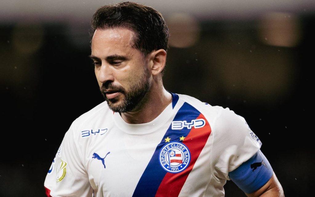 everton ribeiro em jogo do bahia