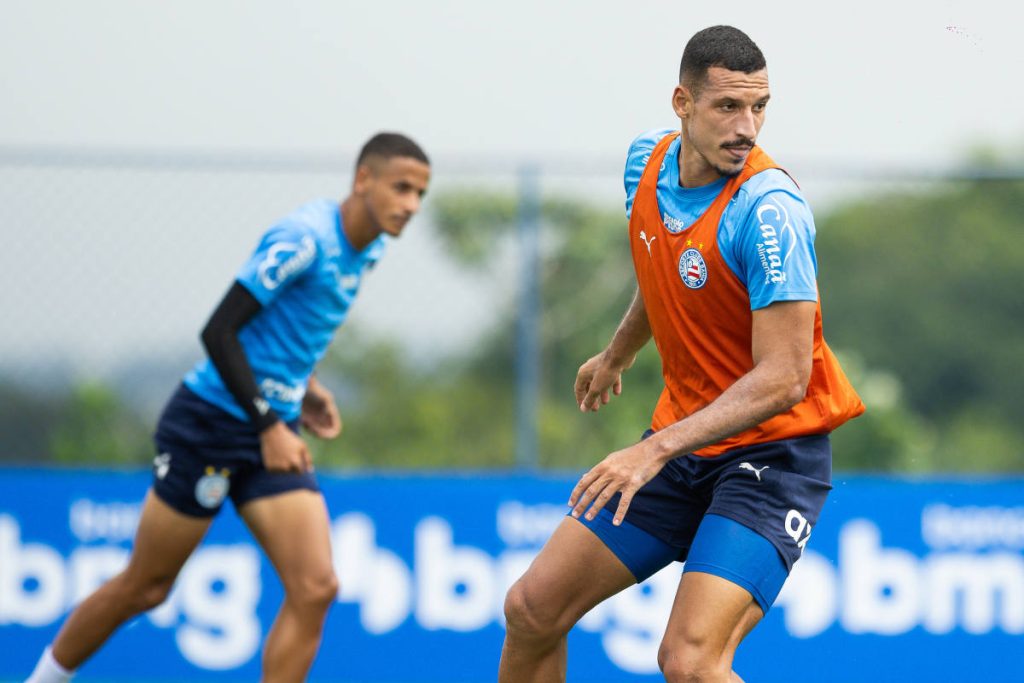 gabriel xavier em treino do bahia