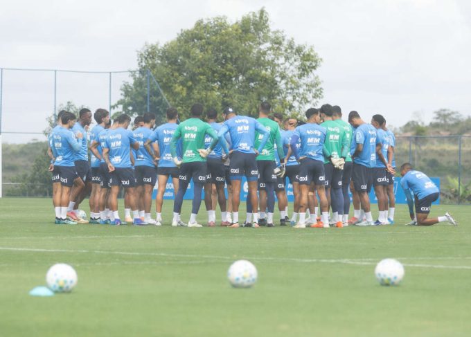time do bahia em treino no ct